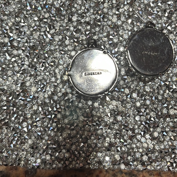 GIVENCHY RED CRYSTAL EARRINGS - Picture 4 of 4